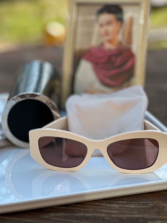 Bvlgari Roma Sunglasses BV40037F Ivory Cream w/ Case & COA Italy - Picture 4 of 11